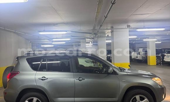 Nunua Ilio tumika Toyota RAV4 Nyingine Gari ndani ya Maputo nchini Maputo Nunua Ilio tumika Toyota RAV4 Nyingine Gari ndani ya Maputo nchini Maputo