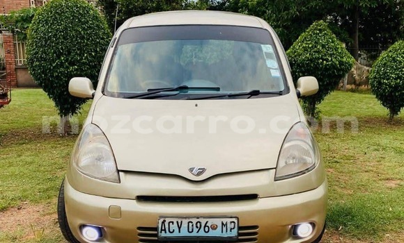 Nunua Ilio tumika Toyota FunCargo Nyingine Gari ndani ya Maputo nchini Maputo Nunua Ilio tumika Toyota FunCargo Nyingine Gari ndani ya Maputo nchini Maputo