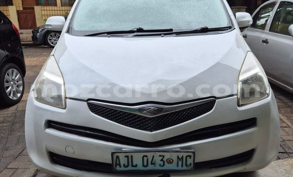 Comprar Usado Toyota Ractis Branco Carro em Maputo em Maputo