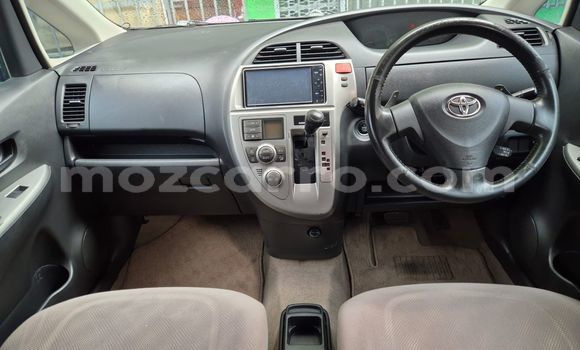 Buy Used Toyota Ractis White Car in Maputo in Maputo Buy Used Toyota Ractis White Car in Maputo in Maputo