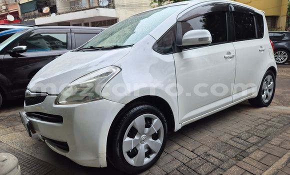 Buy Used Toyota Ractis White Car in Maputo in Maputo Buy Used Toyota Ractis White Car in Maputo in Maputo
