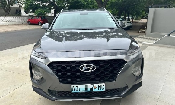 Nunua Ilio tumika Hyundai Santa Fe Nyingine Gari ndani ya Maputo nchini Maputo Nunua Ilio tumika Hyundai Santa Fe Nyingine Gari ndani ya Maputo nchini Maputo