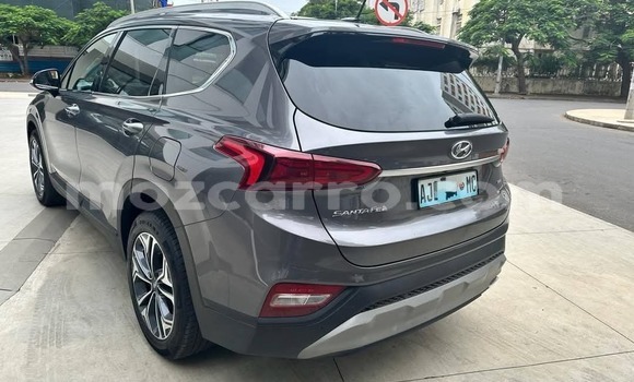 Tenga Tsaru Hyundai Santa Fe Zvimwe Mota in Maputo in Maputo Tenga Tsaru Hyundai Santa Fe Zvimwe Mota in Maputo in Maputo