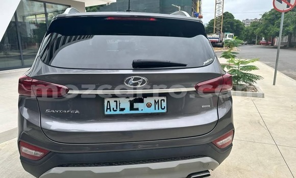 Tenga Tsaru Hyundai Santa Fe Zvimwe Mota in Maputo in Maputo Tenga Tsaru Hyundai Santa Fe Zvimwe Mota in Maputo in Maputo