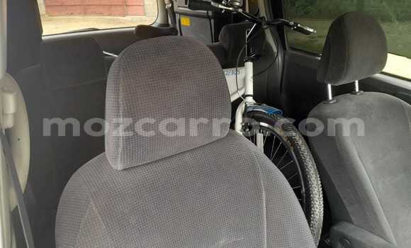 Comprar Usado Toyota Voxy Preto Carro em Maputo em Maputo Comprar Usado Toyota Voxy Preto Carro em Maputo em Maputo