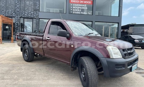 Tenga Tsaru Isuzu KB Zvimwe Mota in Maputo in Maputo Tenga Tsaru Isuzu KB Zvimwe Mota in Maputo in Maputo