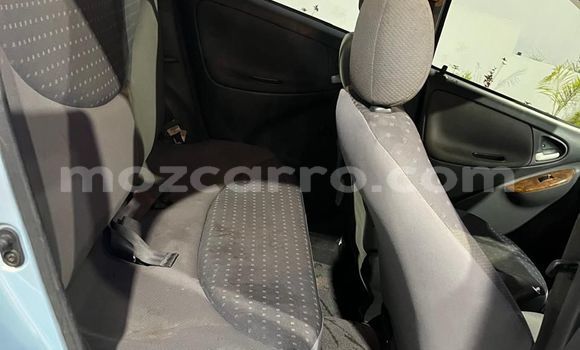 Buy Used Toyota Vitz Blue Car in Maputo in Maputo Buy Used Toyota Vitz Blue Car in Maputo in Maputo
