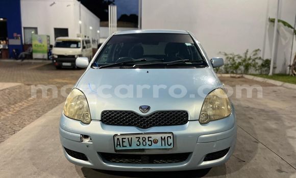 Comprar Usado Toyota Vitz Azul Carro em Maputo em Maputo