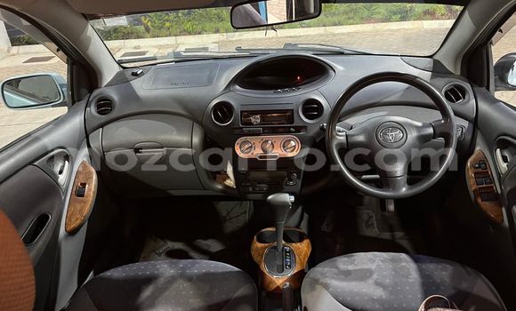Comprar Usado Toyota Vitz Azul Carro em Maputo em Maputo Comprar Usado Toyota Vitz Azul Carro em Maputo em Maputo