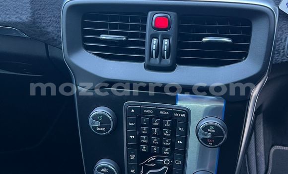 Buy New Volvo V40 Blue Car in Maputo in Maputo Buy New Volvo V40 Blue Car in Maputo in Maputo