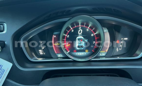 Buy New Volvo V40 Blue Car in Maputo in Maputo Buy New Volvo V40 Blue Car in Maputo in Maputo