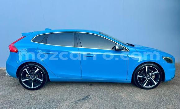 Buy New Volvo V40 Blue Car in Maputo in Maputo Buy New Volvo V40 Blue Car in Maputo in Maputo