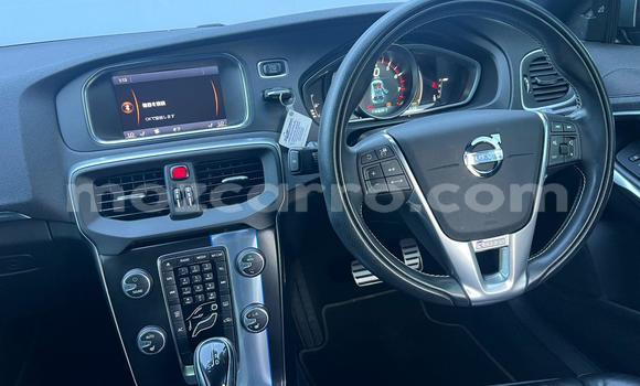 Buy New Volvo V40 Blue Car in Maputo in Maputo Buy New Volvo V40 Blue Car in Maputo in Maputo