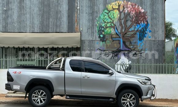 Comprar Novo Toyota Hilux Prata Carro em Maputo em Maputo Comprar Novo Toyota Hilux Prata Carro em Maputo em Maputo