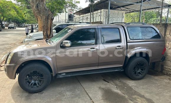 Comprar Usado Isuzu KB De outros Carro em Maputo em Maputo Comprar Usado Isuzu KB De outros Carro em Maputo em Maputo