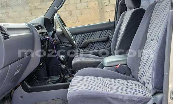 Nunua Ilio tumika Toyota Land Cruiser Prado Fedha Gari ndani ya Maputo nchini Maputo Nunua Ilio tumika Toyota Land Cruiser Prado Fedha Gari ndani ya Maputo nchini Maputo