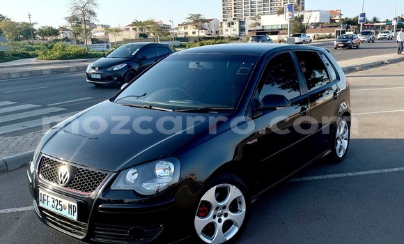 Nunua Ilio tumika Volkswagen Polo Nyeusi Gari ndani ya Maputo nchini Maputo