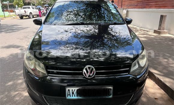 Nunua Ilio tumika Volkswagen Polo Nyeusi Gari ndani ya Maputo nchini Maputo