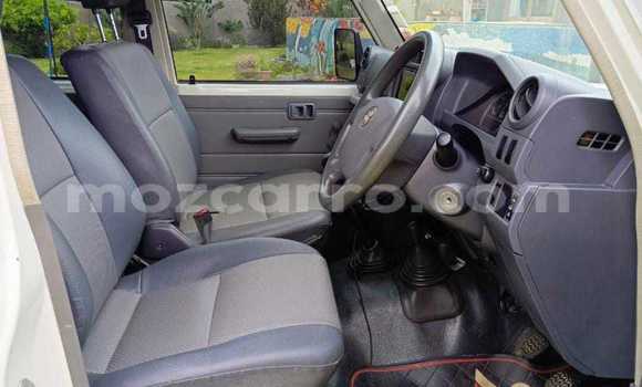 Tenga Tsaru Toyota Land Cruiser Chena Mota in Maputo in Maputo Tenga Tsaru Toyota Land Cruiser Chena Mota in Maputo in Maputo