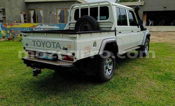Tenga Tsaru Toyota Land Cruiser Chena Mota in Maputo in Maputo Tenga Tsaru Toyota Land Cruiser Chena Mota in Maputo in Maputo