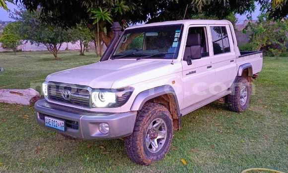 Tenga Tsaru Toyota Land Cruiser Chena Mota in Maputo in Maputo Tenga Tsaru Toyota Land Cruiser Chena Mota in Maputo in Maputo