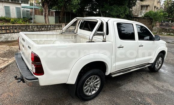 Buy Used Toyota Hilux White Car in Maputo in Maputo Buy Used Toyota Hilux White Car in Maputo in Maputo
