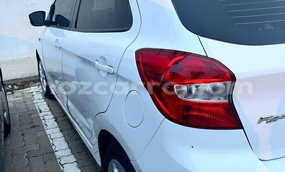 Tenga Tsaru Ford Fiesta Chena Mota in Maputo in Maputo Tenga Tsaru Ford Fiesta Chena Mota in Maputo in Maputo