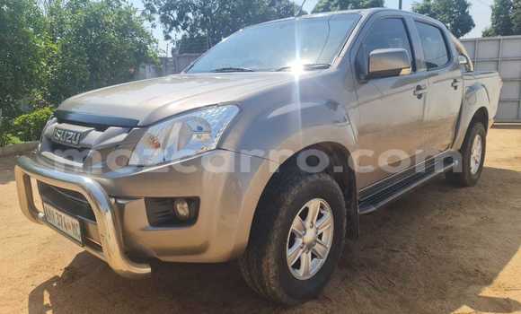 Tenga Tsaru Isuzu D-MAX Bhurawuni Mota in Maputo in Maputo Tenga Tsaru Isuzu D-MAX Bhurawuni Mota in Maputo in Maputo
