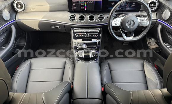 Comprar Novo Mercedes-Benz C-Classe Preto Carro em Maputo em Maputo Comprar Novo Mercedes-Benz C-Classe Preto Carro em Maputo em Maputo