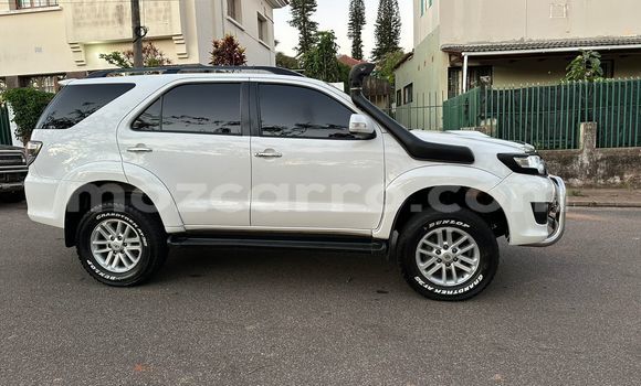 Nunua Ilio tumika Toyota Fortuner Nyeupe Gari ndani ya Maputo nchini Maputo Nunua Ilio tumika Toyota Fortuner Nyeupe Gari ndani ya Maputo nchini Maputo