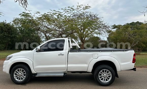 Comprar Usado Toyota Hilux Branco Carro em Maputo em Maputo Comprar Usado Toyota Hilux Branco Carro em Maputo em Maputo