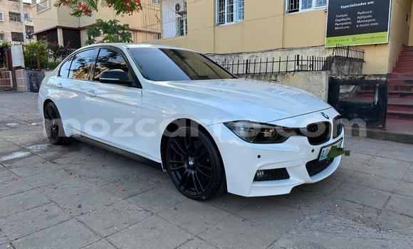 Comprar Usado BMW 5-Series Branco Carro em Maputo em Maputo