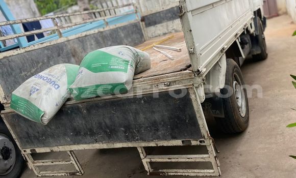 Buy Used Toyota Dyna White Car in Maputo in Maputo Buy Used Toyota Dyna White Car in Maputo in Maputo