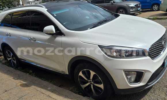 Nunua Ilio tumika Kia Sorento Nyeupe Gari ndani ya Maputo nchini Maputo Nunua Ilio tumika Kia Sorento Nyeupe Gari ndani ya Maputo nchini Maputo