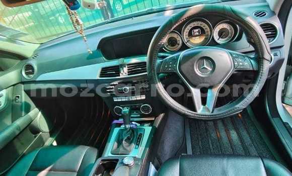 Tenga Tsaru Mercedes-Benz C180 COUPE Zvimwe Mota in Maputo in Maputo Tenga Tsaru Mercedes-Benz C180 COUPE Zvimwe Mota in Maputo in Maputo