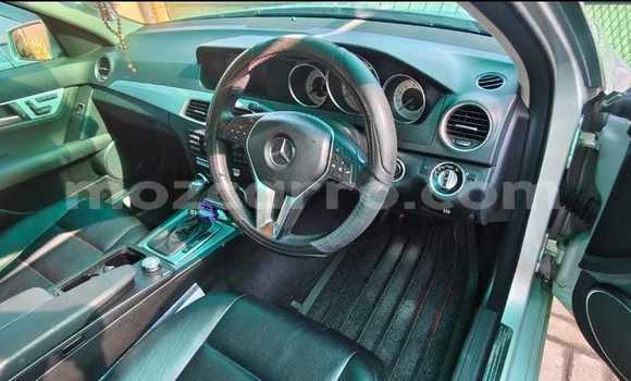 Tenga Tsaru Mercedes-Benz C180 COUPE Zvimwe Mota in Maputo in Maputo Tenga Tsaru Mercedes-Benz C180 COUPE Zvimwe Mota in Maputo in Maputo