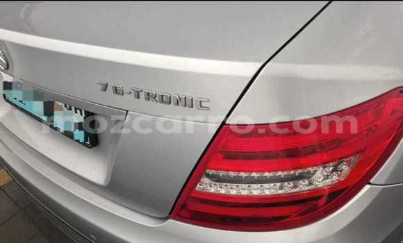 Tenga Tsaru Mercedes-Benz C180 COUPE Zvimwe Mota in Maputo in Maputo Tenga Tsaru Mercedes-Benz C180 COUPE Zvimwe Mota in Maputo in Maputo