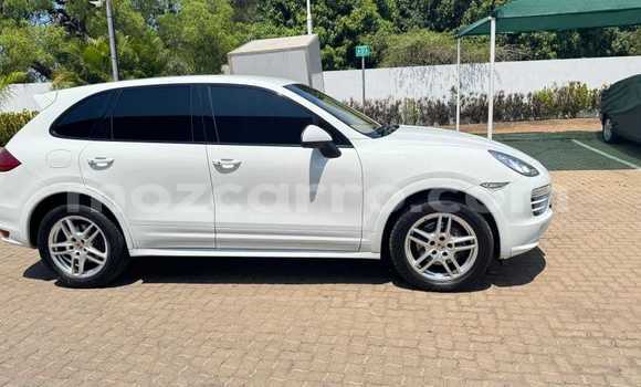 Nunua Mpya Porsche Cayenne Nyeupe Gari ndani ya Maputo nchini Maputo Nunua Mpya Porsche Cayenne Nyeupe Gari ndani ya Maputo nchini Maputo