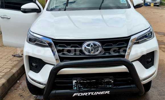 Comprar Usado Toyota Fortuner Branco Carro em Maputo em Maputo Comprar Usado Toyota Fortuner Branco Carro em Maputo em Maputo