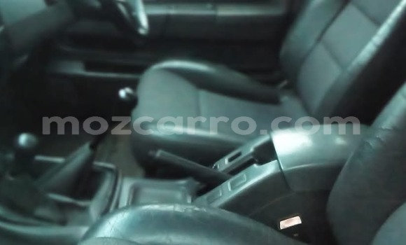 Nunua Ilio tumika Nissan Hardbody Nyeupe Gari ndani ya Maputo nchini Maputo Nunua Ilio tumika Nissan Hardbody Nyeupe Gari ndani ya Maputo nchini Maputo
