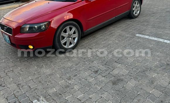 Tenga Tsaru Volvo S40 Tsvuku Mota in Maputo in Maputo Tenga Tsaru Volvo S40 Tsvuku Mota in Maputo in Maputo