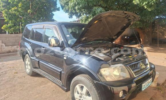 Tenga Tsaru Mitsubishi Pajero Bhuruu Mota in Maputo in Maputo Tenga Tsaru Mitsubishi Pajero Bhuruu Mota in Maputo in Maputo
