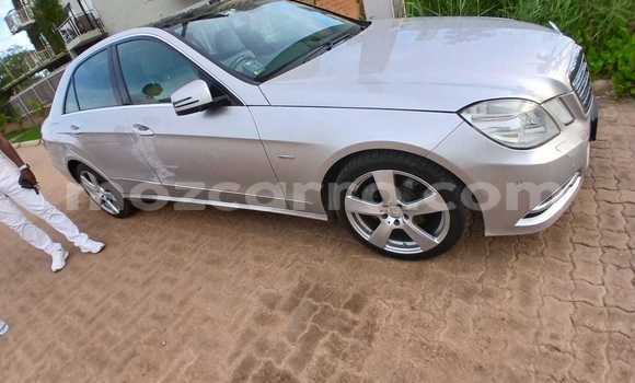 Comprar Usado Mercedes-Benz E-Classe Prata Carro em Maputo em Maputo Comprar Usado Mercedes-Benz E-Classe Prata Carro em Maputo em Maputo