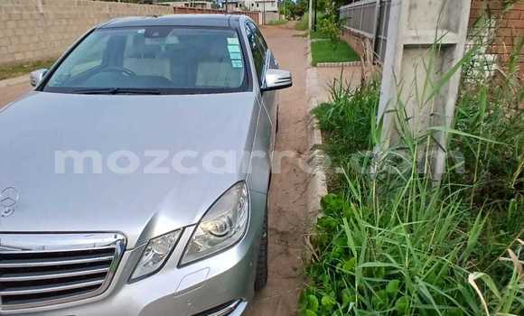 Comprar Usado Mercedes-Benz E-Classe Prata Carro em Maputo em Maputo Comprar Usado Mercedes-Benz E-Classe Prata Carro em Maputo em Maputo