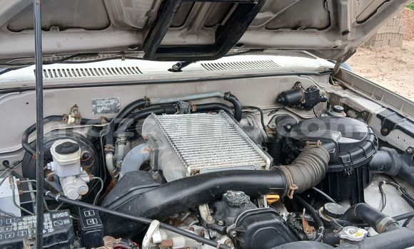 Tenga Tsaru Toyota Land Cruiser Prado Zvimwe Mota in Maputo in Maputo Tenga Tsaru Toyota Land Cruiser Prado Zvimwe Mota in Maputo in Maputo