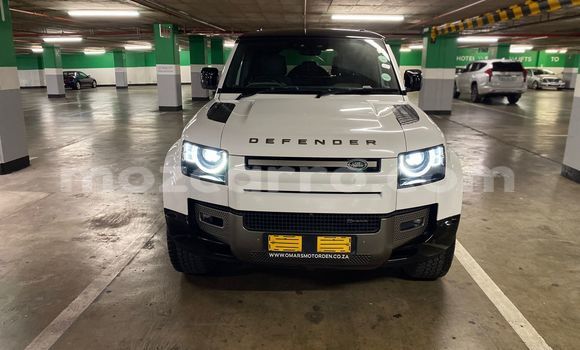 Tenga Tsaru Land Rover Defender Chena Mota in Maputo in Maputo