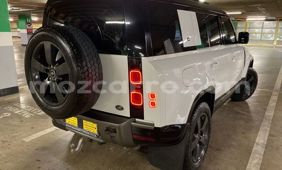 Comprar Usado Land Rover Defender Branco Carro em Maputo em Maputo Comprar Usado Land Rover Defender Branco Carro em Maputo em Maputo