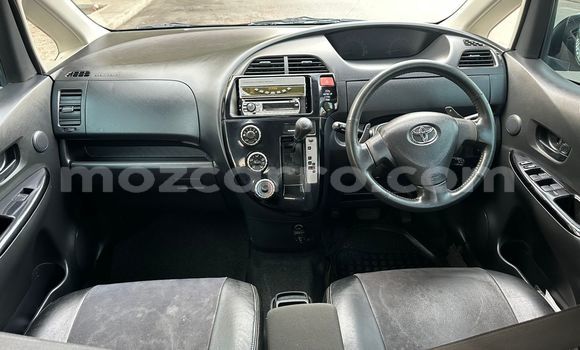 Comprar Usado Toyota Ractis Castanho Carro em Maputo em Maputo Comprar Usado Toyota Ractis Castanho Carro em Maputo em Maputo