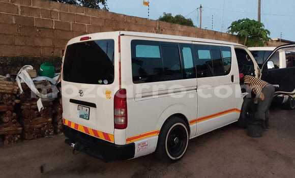 Nunua Ilio tumika Toyota Hiace Nyeupe Gari ndani ya Maputo nchini Maputo Nunua Ilio tumika Toyota Hiace Nyeupe Gari ndani ya Maputo nchini Maputo