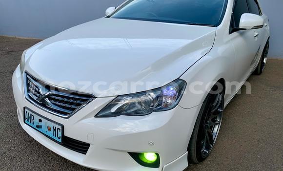 Comprar Usado Toyota Mark X Branco Carro em Maputo em Maputo